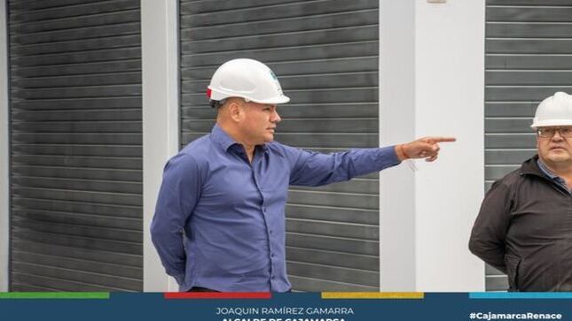 El alcalde provincial, Joaquin Ramírez Gamarra, supervisó los últimos detalles para la próxima inauguración y puesta en funcionamiento del 𝐌𝐄𝐑𝐂𝐀𝐃𝐎 𝐙𝐎𝐍𝐀𝐋 𝐒𝐔𝐑.