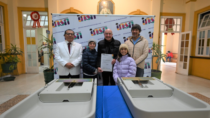 Donan cambiadores de pañales públicos al INSN