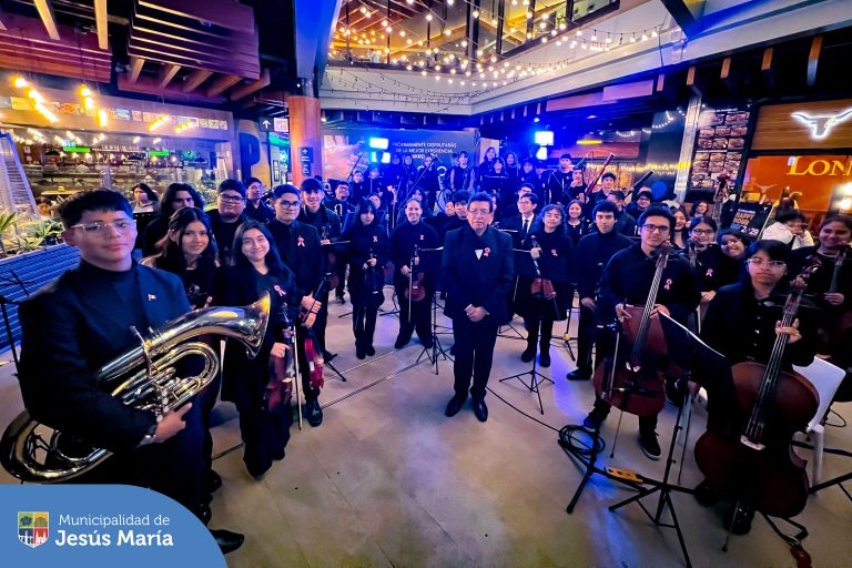 Revive los mejores momentos de este divertido domingo familiar, donde nuestros vecinos gozaron de un Master Class de Zumba y Latination, un majestuoso y tierno desfile canino y un concierto sinfónico escolar.
¡Mira aquí las imágenes!