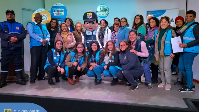 Comprometidos en fomentar un entorno saludable para los más pequeños,  la DEMUNA de Jesús María realizó una capacitación sobre la estrategia 𝐏𝐨𝐧𝐭𝐞 𝐞𝐧 #𝐌𝐨𝐝𝐨𝐍𝐢𝐧̃𝐞𝐳, dirigido a los representantes del Vaso de Leche, integrantes de las Juntas Vecinales Distritales, de la Policía Nacional del Perú y de la Comisaria del sector.