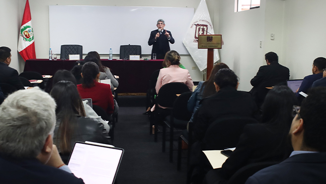 Curso sobre derechos fundamentales y test de proporcionalidad realizó el Centro de Estudios Constitucionales del TC