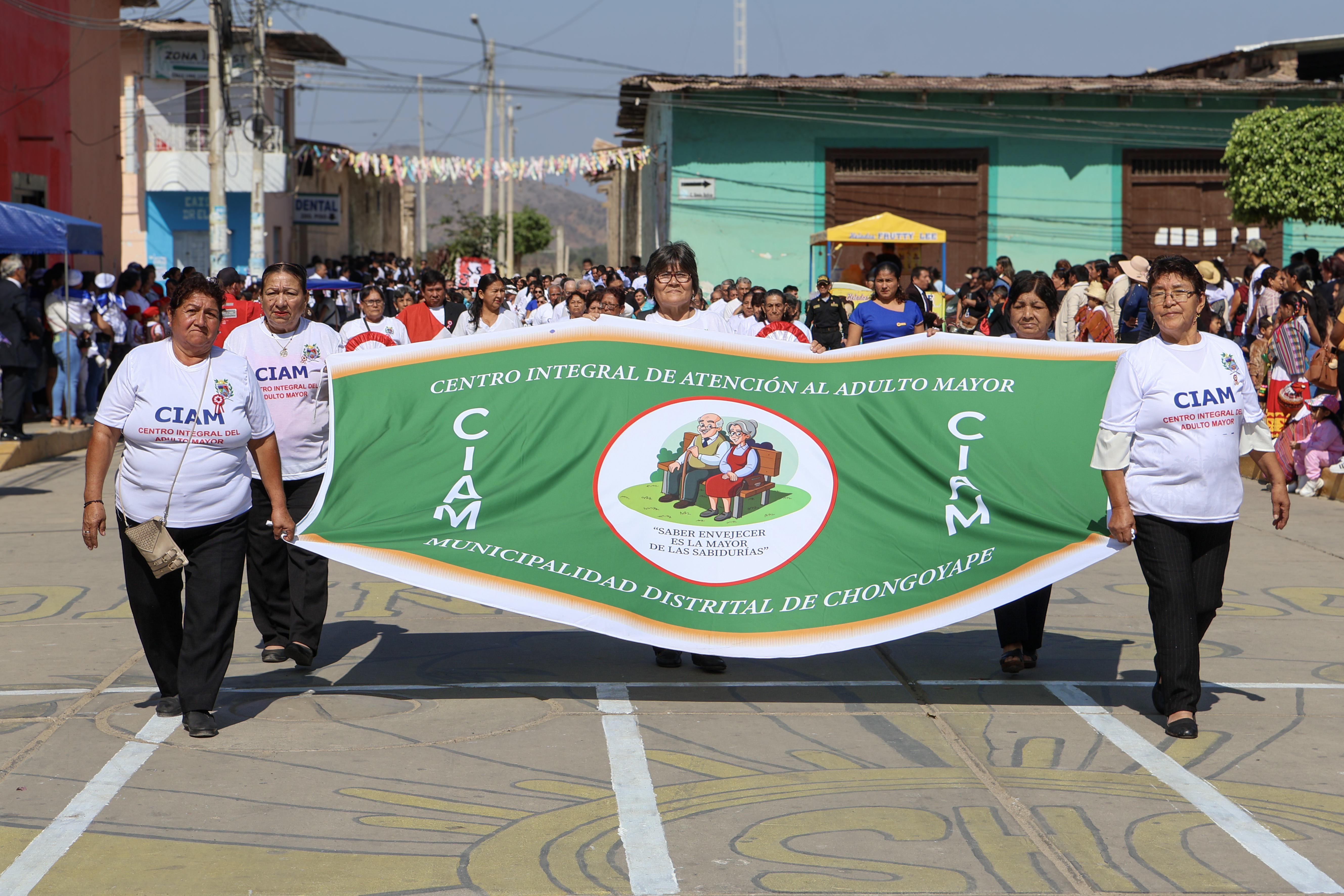 Imagen del desfile por fiestas patrias.