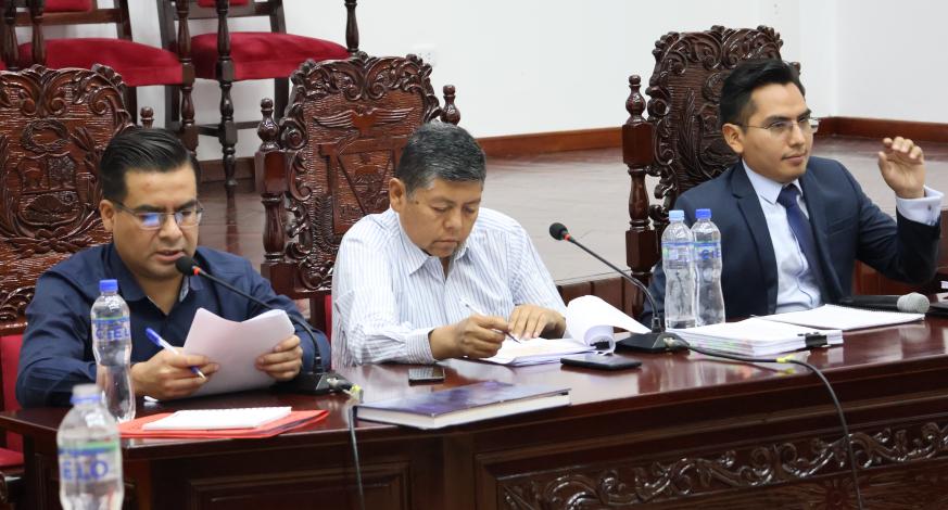 Alcalde y regidores provinciales desarrollaron la 13° Sesión Ordinaria de Concejo.