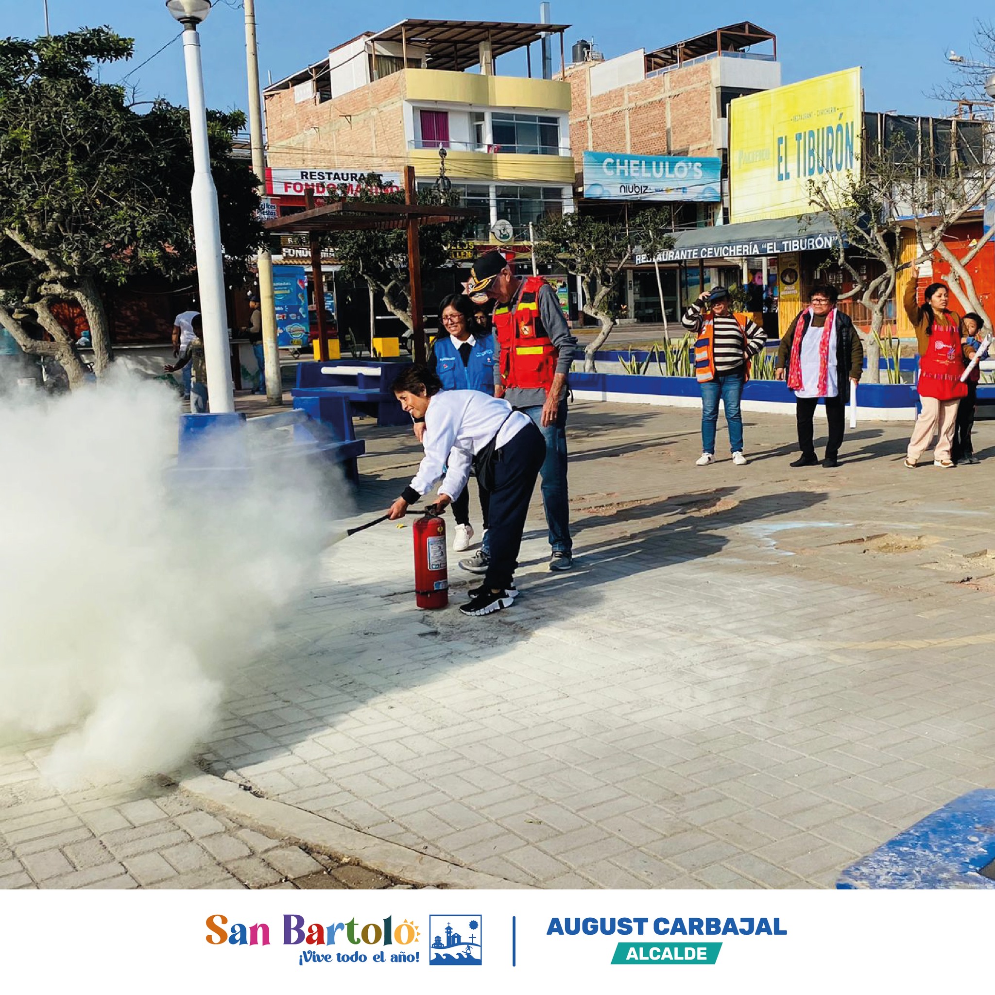 ¡Capacitacion contra incendios en el mercado municipal!