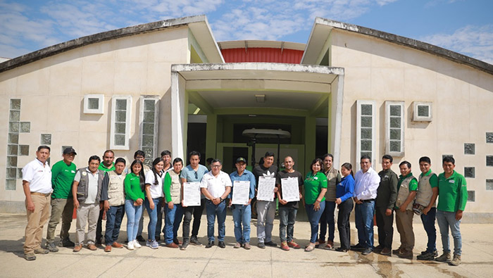 Cusco: Sanipes entregó cuatro protocolos técnicos de habilitación sanitaria a centros de producción acuícola