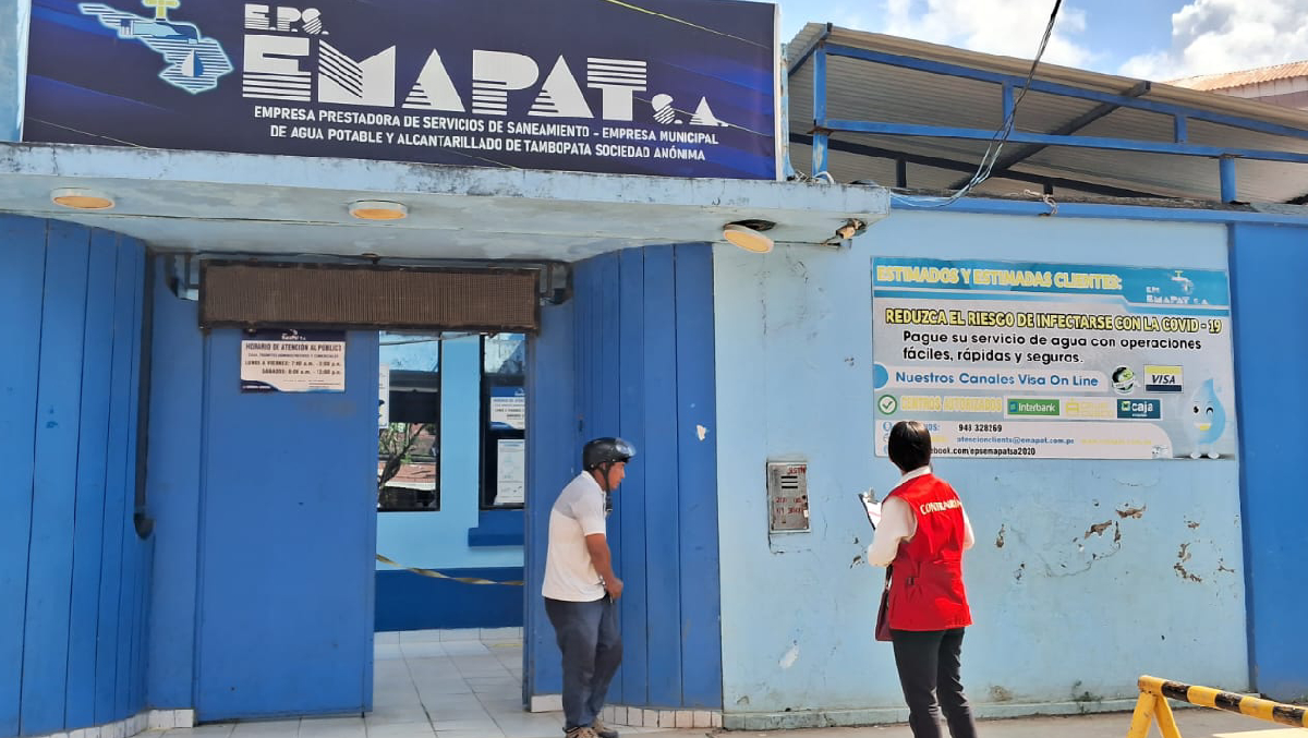 La Contraloría General detectó que en la Empresa Municipal de Agua Potable y Alcantarillado de Tambopata (EMAPAT) se efectuaron pagos derivados de convenios colectivos a favor de funcionarios de confianza que ocuparon cargos entre los años 2021 al 2023. De esta manera, se ocasionó un perjuicio económico de S/ 477 856.