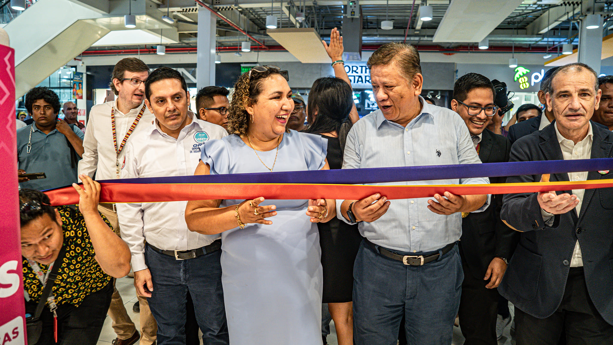 Gorel presente en inauguración de centro comercial Mall Aventura Iquitos