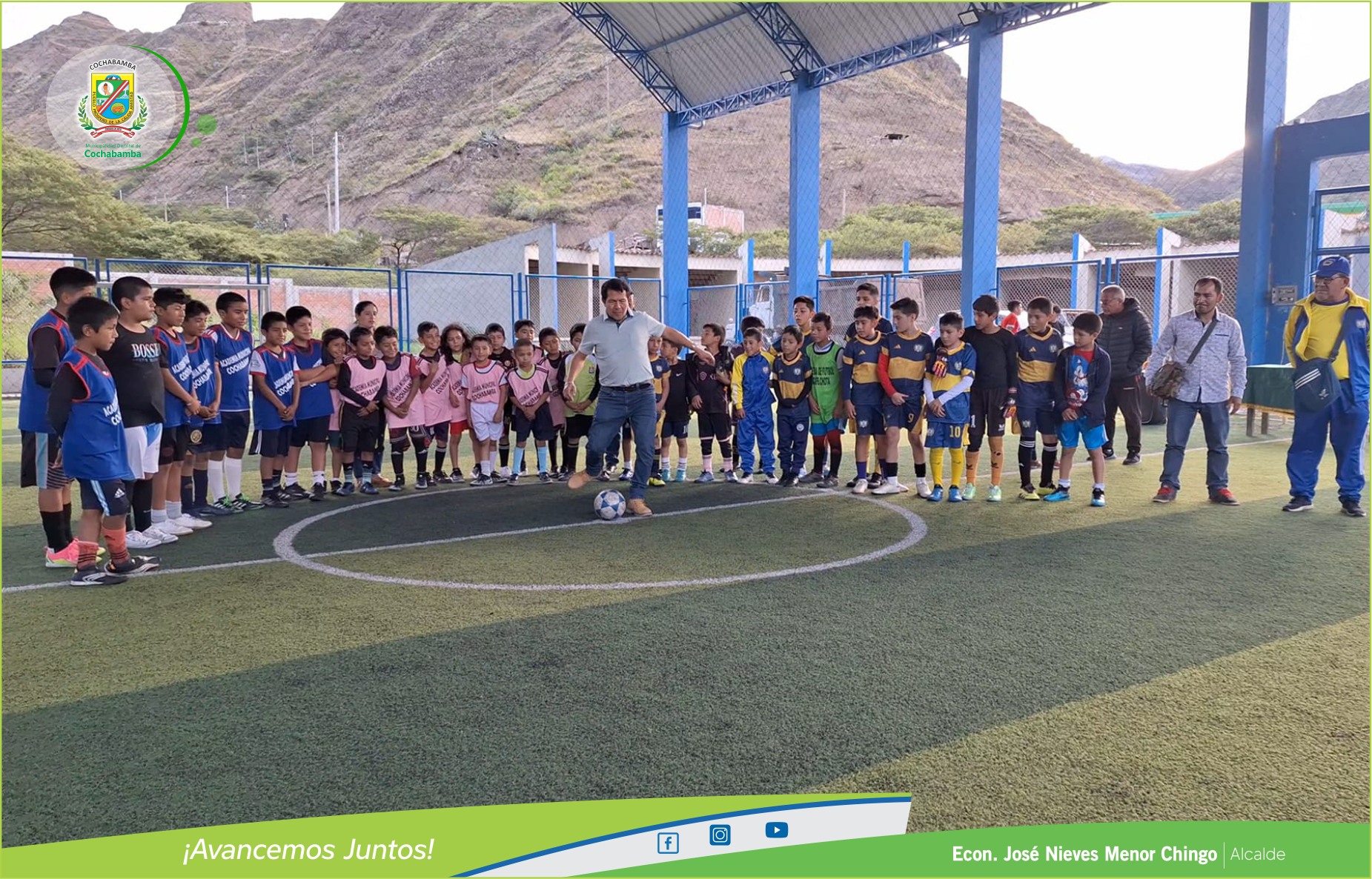 Fotografía de inauguración de academia municipal.