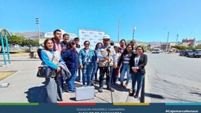 📌La Municipalidad Provincial de Cajamarca ha recibido apoyo técnico del Organismo de Evaluación y Fiscalización Ambiental (OEFA) para monitorear el ruido en la ciudad. Este esfuerzo busca identificar y controlar fuentes de contaminación acústica, como discotecas, mercados, centros comerciales y el tráfico vehicular, mejorando así la calidad de vida.
✅Con esta colaboración, la comuna local podrá tomar decisiones informadas y aplicar medidas correctivas para asegurar que Cajamarca mantenga estándares acústicos aceptables. El compromiso es proteger el bienestar de los ciudadanos y fomentar un desarrollo sostenible en la región.