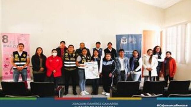 📌La Municipalidad Provincial de Cajamarca ha iniciado actividades en conmemoración del Día Mundial Contra la Trata de Personas, que se celebra el 30 de julio. En el distrito de La Encañada, se brindó asistencia técnica junto con la DIVINCRI para formar el Comité Distrital de Lucha contra la Trata de Personas.
✅El lunes se realizará una campaña de sensibilización en la Casa Renace Mujer y Familia, con la participación de instituciones involucradas. El 30 de julio, se llevará a cabo una conferencia de prensa en la Casona Espinach, seguida de una misa en la Iglesia La Catedral y un pasacalle en la Plaza de Armas. La jornada concluirá con una vigilia en memoria de las víctimas en la Plaza Mayor.