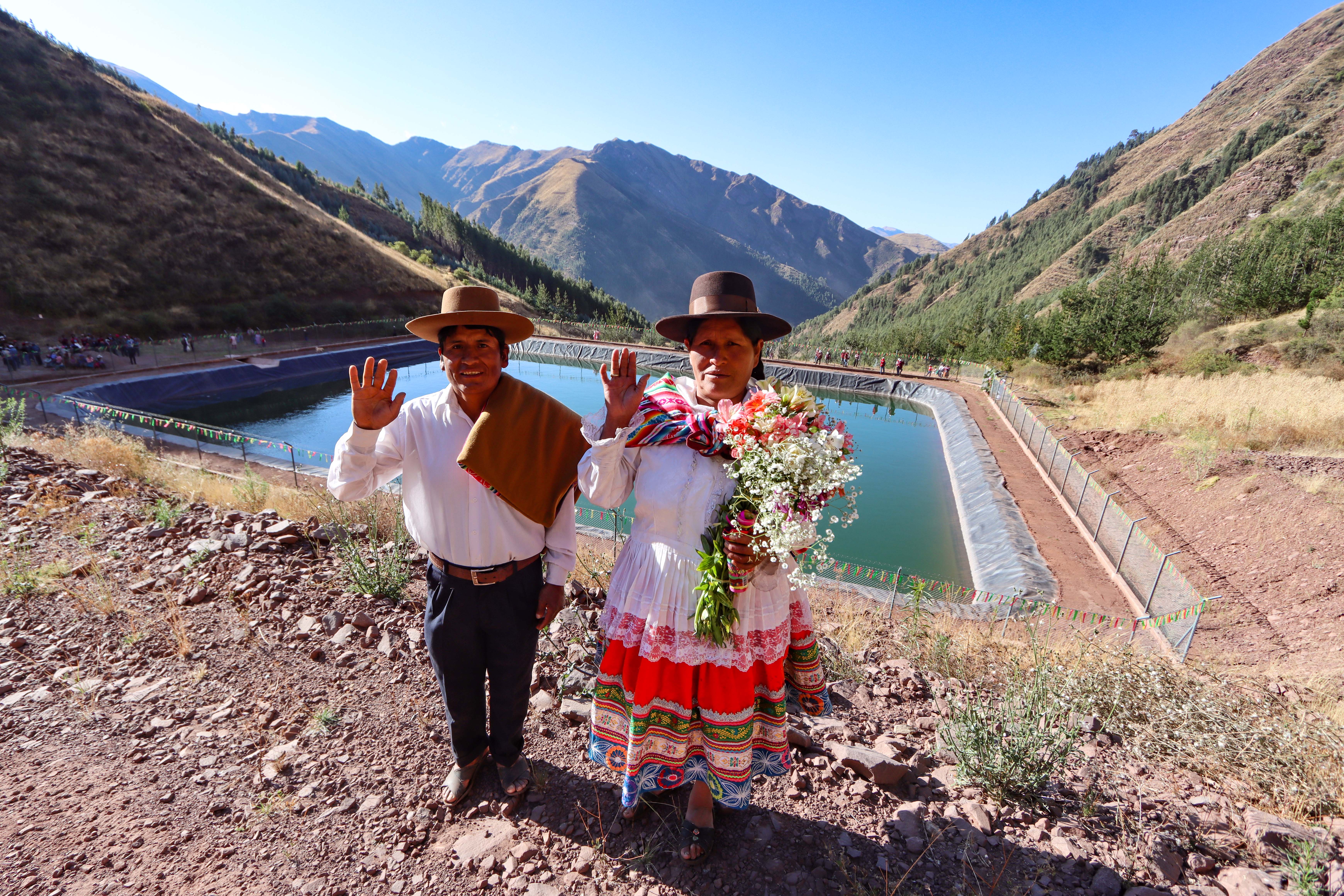 Gobierno Regional Cusco Entregó Y Puso En Funcionamiento El Proyecto De Riego Andahuaylillas Quispicanchi