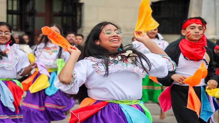 Ministerio de Cultura rinde homenaje al país con expresiones artísticas del Perú