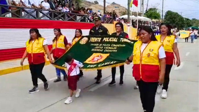 Foto Ceremonia y desfile por el 203.° aniversario patrio