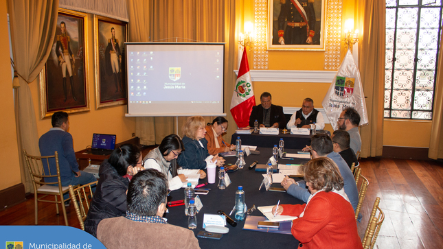 Se realizó la Sesión Ordinaria del Concejo Municipal 🤝 liderada por nuestro alcalde Jesús Gálvez Olivares.
Mira aquí el 📹 video completo y entérate de los temas tratados: 
* bit.ly/3zYvwJy
* bit.ly/3Wk544t