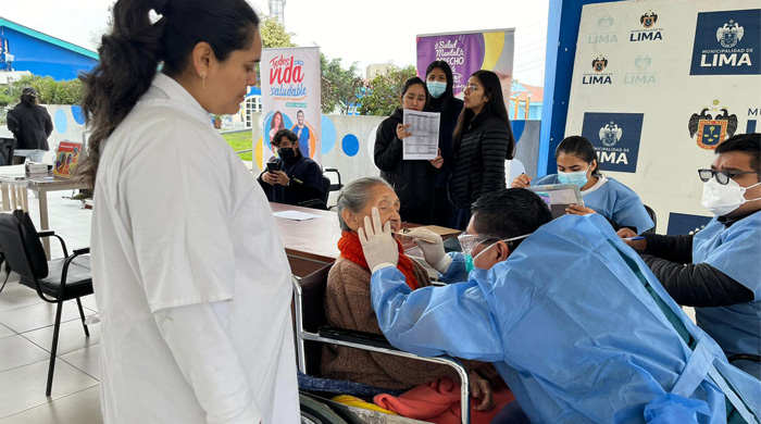Diris Lima Sur otorga salud gratuita a 122 adultos mayores del Albergue Municipal María Rosario Araoz