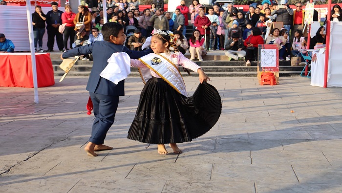 Festival de Marinera "Pañuelos del Bicentenario"