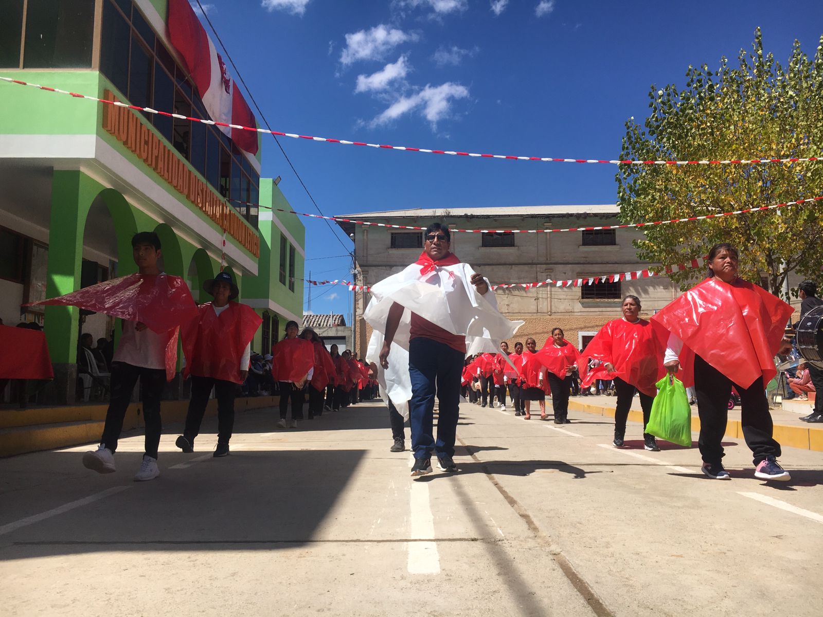 Desfile por fiestas patrias