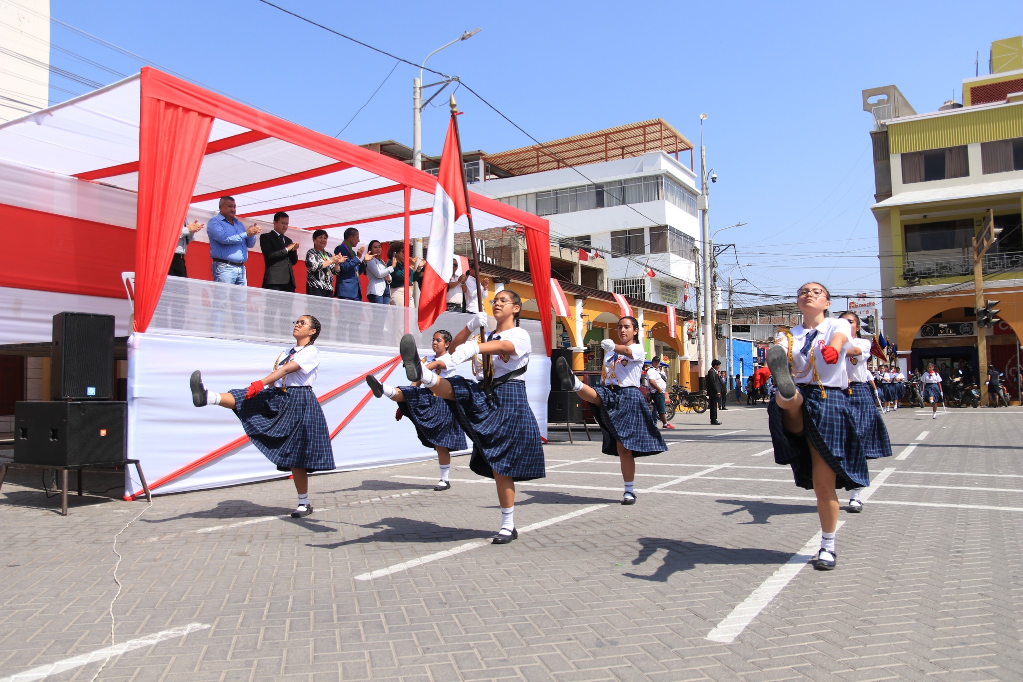 ¡Desfile Interno de la I.E.P Líderes de Guadalupe!