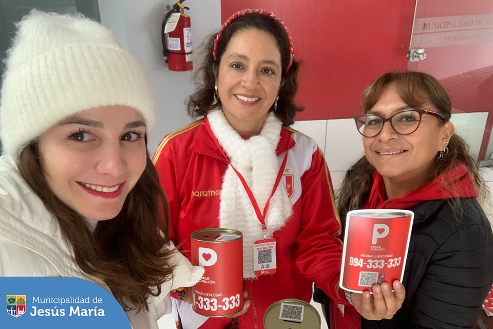 Como parte de nuestro programa de voluntariado Jesús María Somos Todos, participamos de la gran colecta ❤️ Ponle Corazón ❤️ realizada en el distrito el pasado 19 y 20 de julio.
👏🏻 Agradecemos a todos por su compromiso y a los corazones solidarios que se sumaron en esta actividad. 🤗
✅ Recuerda que tú también puedes ser un voluntario de nuestro programa ingresando a 👉🏻 bit.ly/3KshG3O.