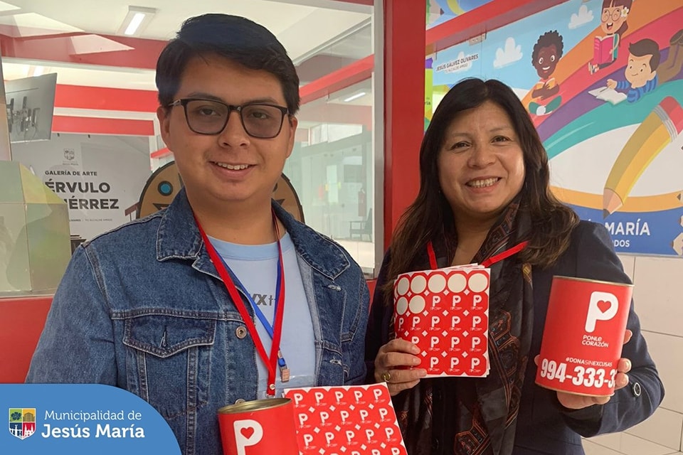 Como parte de nuestro programa de voluntariado Jesús María Somos Todos, participamos de la gran colecta ❤️ Ponle Corazón ❤️ realizada en el distrito el pasado 19 y 20 de julio.
👏🏻 Agradecemos a todos por su compromiso y a los corazones solidarios que se sumaron en esta actividad. 🤗
✅ Recuerda que tú también puedes ser un voluntario de nuestro programa ingresando a 👉🏻 bit.ly/3KshG3O.