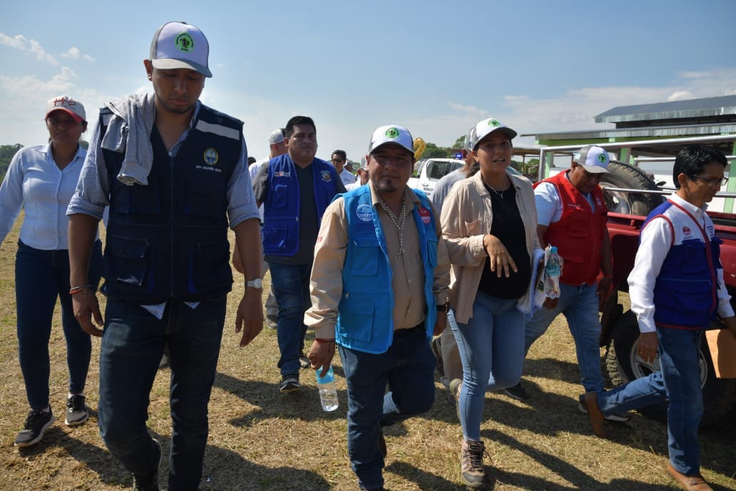 En Yurimaguas, el gobernador regional de Loreto Dr. René Chávez, realizó un importante trabajo de inspección al proyecto ganadero ubicado en el km.17 de la carretera Yurimaguas-Tarapoto.