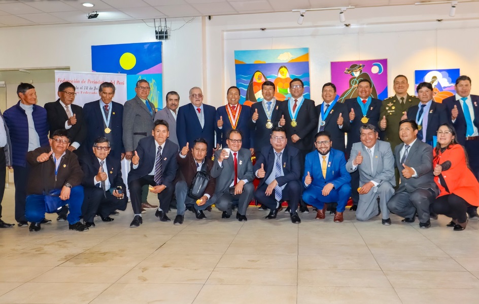 La Municipalidad Provincial de Puno saluda a la Federación de Periodistas del Perú por celebrar su LXXIV Aniversario
