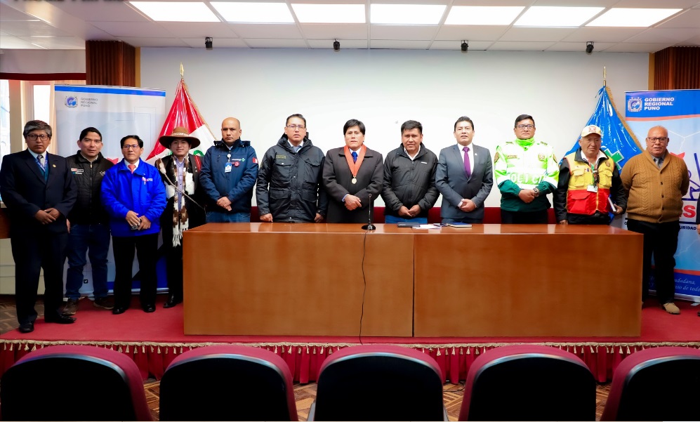 Alcalde de Puno Javier Ponce participa en reunión de sesión ordinaria del CORESEC