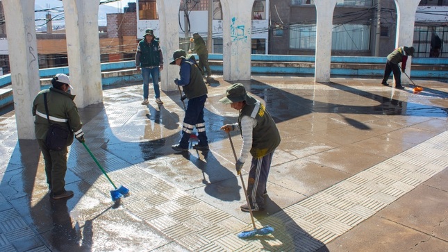 Campaña de limpieza en el parque San Antonio refuerza compromiso con las áreas verdes de los espacios publicos