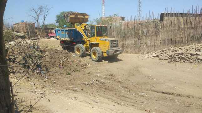 Imagen de trabajos de limpieza en el C.P. Cuculí