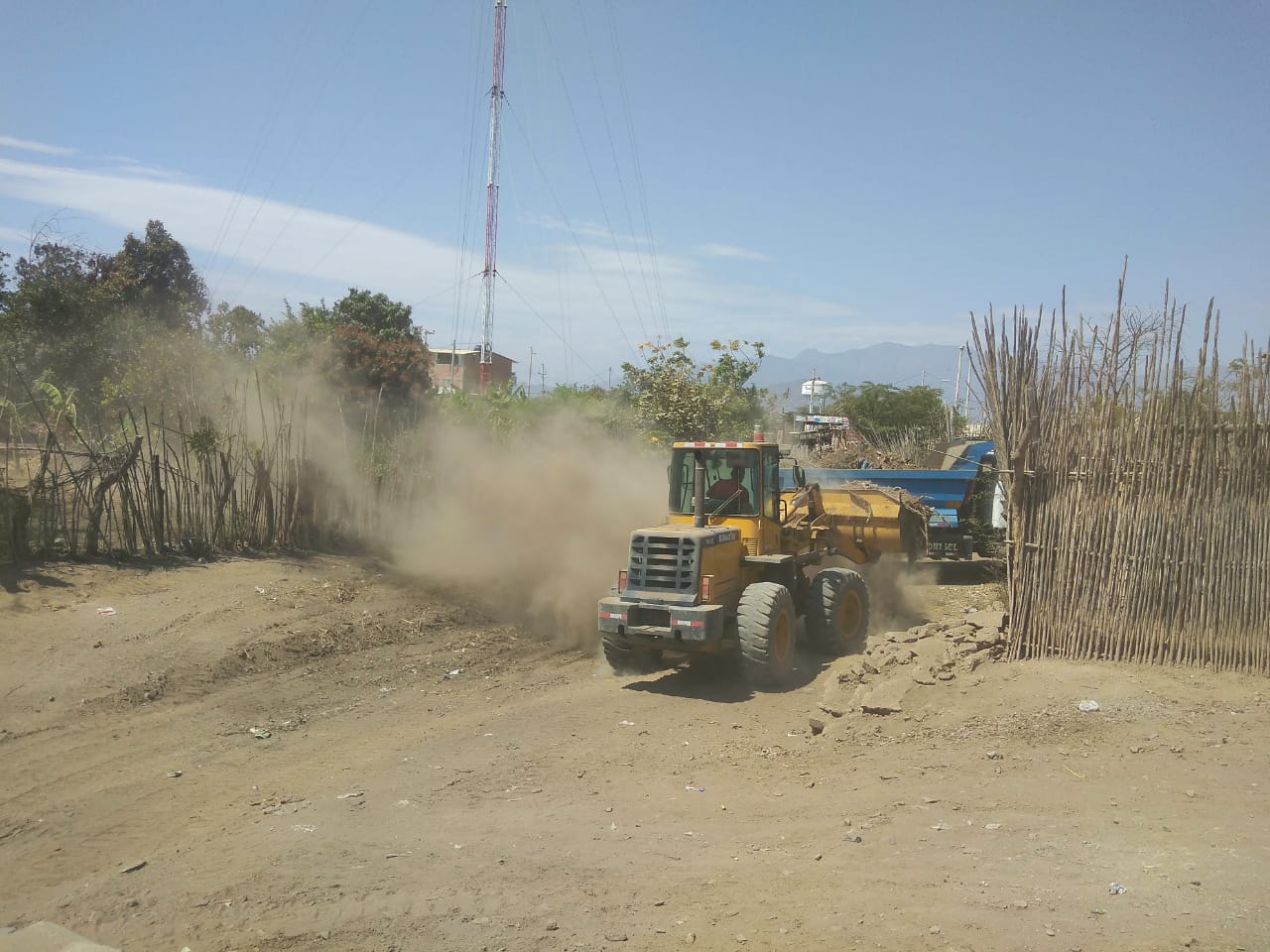 Imagen de trabajos de limpieza en el C.P. Cuculí