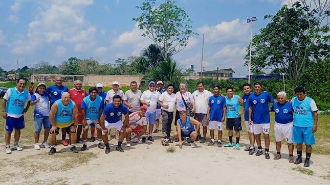 Los regidores de la Municipalidad Distrital de Belén, Tony Isuiza Tangoa y Roy Rodríguez Lozano, participaron de un encuentro deportivo