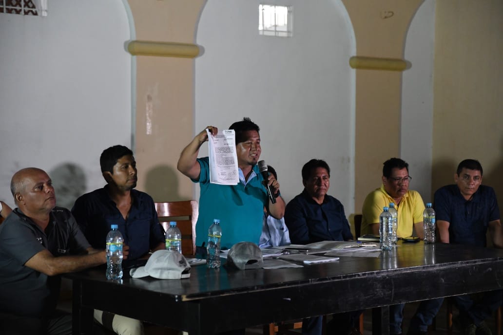El gobernador regional de Loreto Dr. René Chávez, se reunió con dirigentes de la provincia de Alto Amazonas para escuchar sus petitorios y buscar una solución