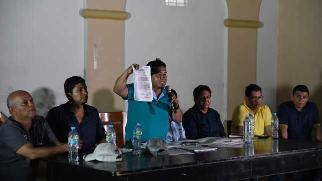 El gobernador regional de Loreto Dr. René Chávez, se reunió con dirigentes de la provincia de Alto Amazonas para escuchar sus petitorios y buscar una solución