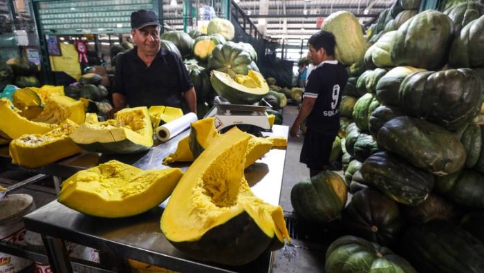 Hoy ofertas en vainita, arveja, zapallo, piña, naranja, fresa y otros en mercados mayoristas