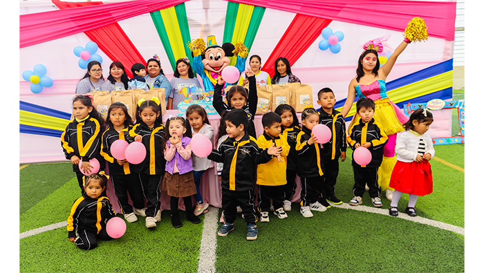 Fiesta Infantil por el 51° Aniversario de los PRONOEI en las instalaciones del Polideportivo