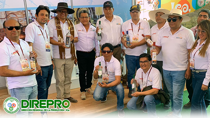 La Comisión de Organización de la Mancomunidad de Los Andes visitó el stand de la DIREPRO ICA.