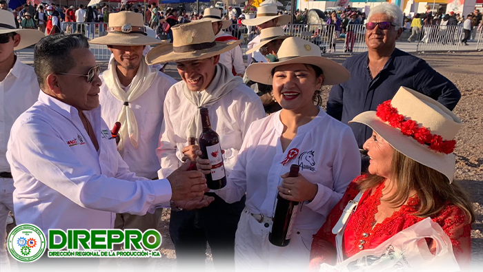 Ceremonia de Reconocimiento a las Asociaciones de crianza de caballos de paso y formación de Chalanes.