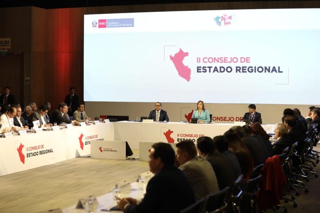 El gobernador regional de Loreto Dr. René Chávez Silvano, viene participando del Segundo Consejo de Estado Regional que se lleva cabo en la ciudad de Lima con la presencia de la Presidenta del Perú