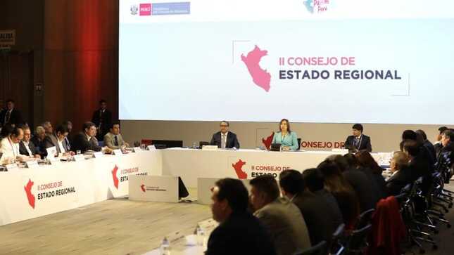 El gobernador regional de Loreto Dr. René Chávez Silvano, viene participando del Segundo Consejo de Estado Regional que se lleva cabo en la ciudad de Lima con la presencia de la Presidenta del Perú