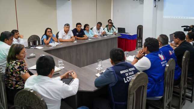 En representación del gobernador regional de Loreto Dr. René Chávez, la asesora de gobernación Angélica Casanova dirigió una mesa técnica con el alcalde de Punchana