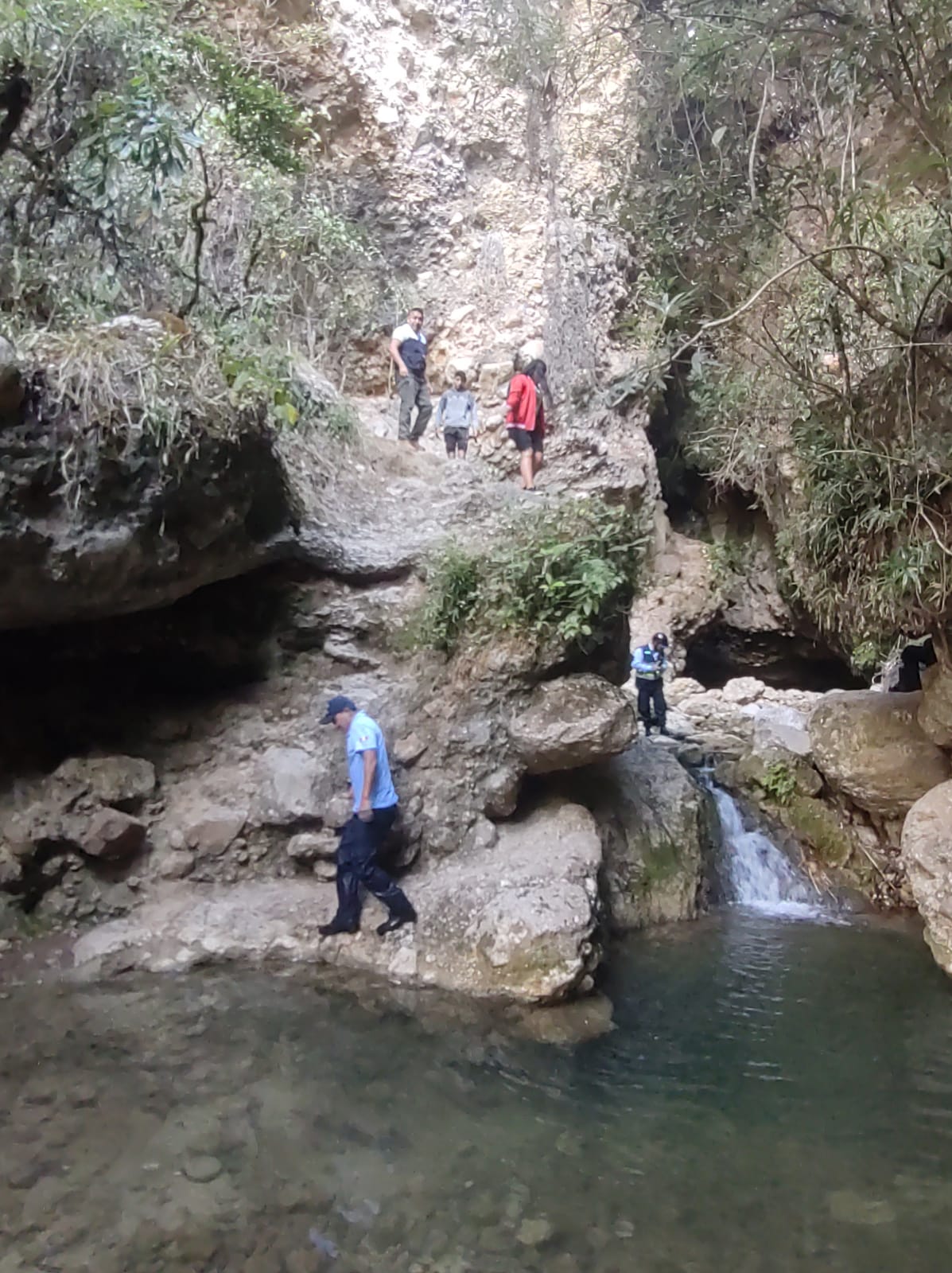¡Rescate exitoso! En las pozas del chivato