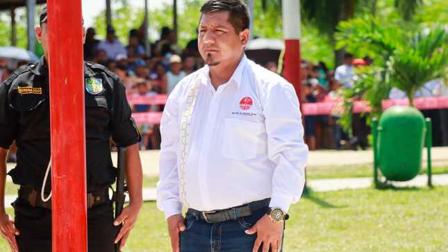 El gobernador René Chávez, presidió la emotiva ceremonia realizada en la Isla Santa Rosa, frontera con  Colombia y Brasil, 