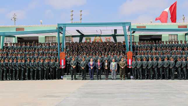 GRADUACIÓN DE SUBALTERNOS PNP