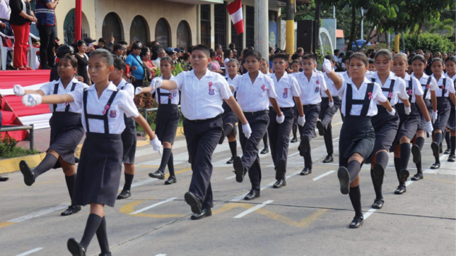 Gran Desfile Escolar Intercultural Iquitos 2024