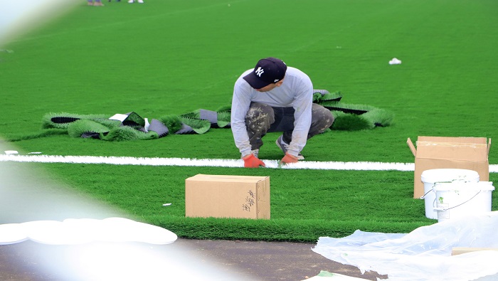 Grass sintetico Quality Pro en el estadio Julio Lores Col谩n