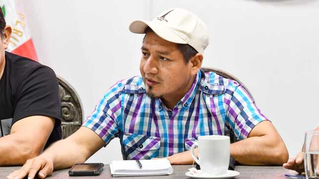 Gobernador Dr. René Chávez trabaja de la mano con Frente de Defensa del Hospital Iquitos.