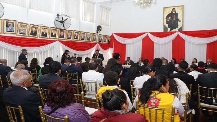 Sesiรณn Solemne por el 203ยฐ Aniversario de la Independencia del Perรบ