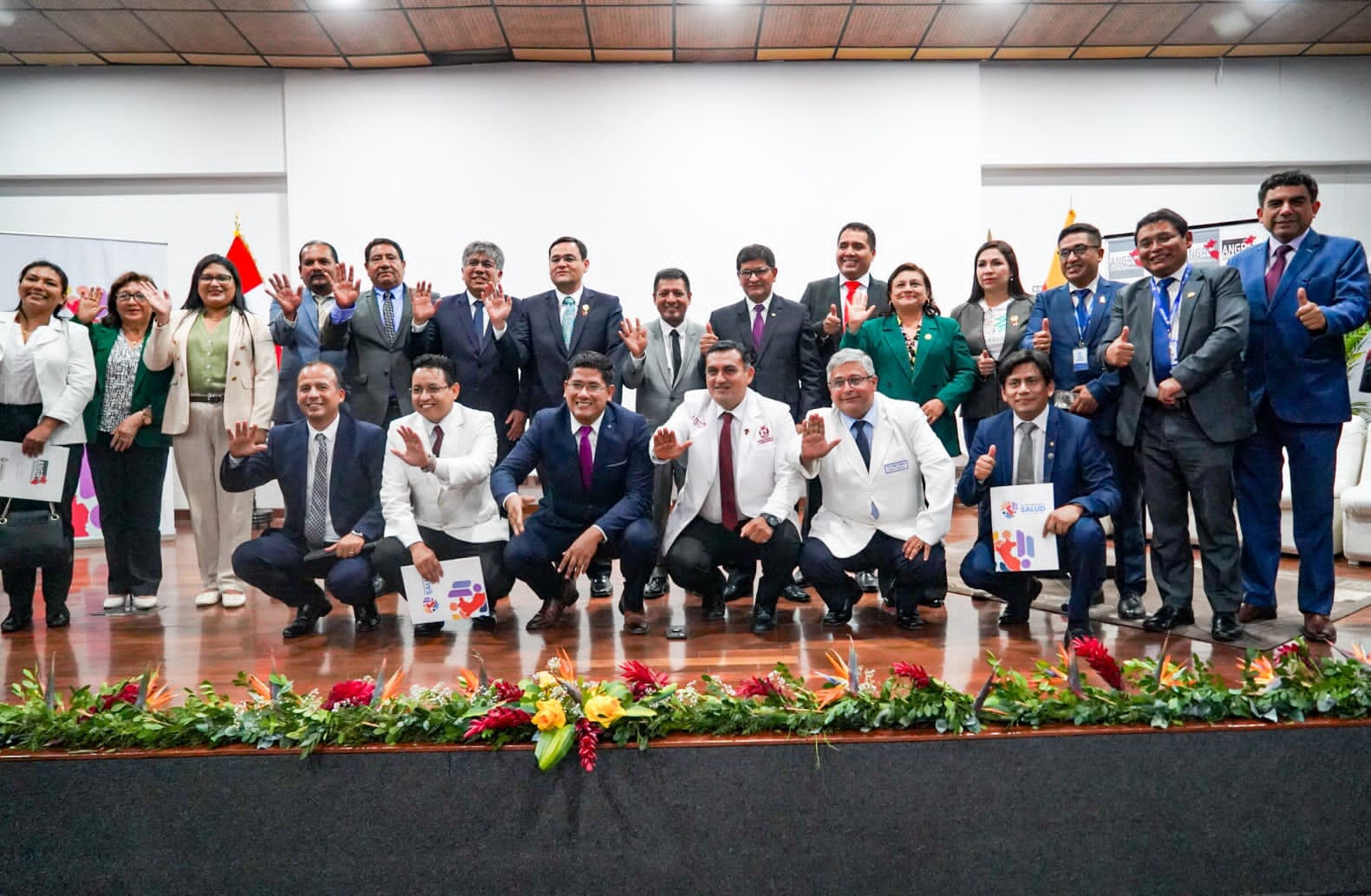 Gobernador Dr. René Chávez impulsa reformas en I Cumbre Nacional de Salud en Chiclayo.