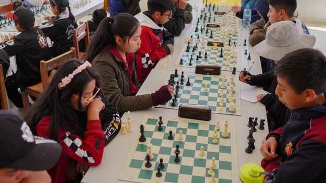 Torneo de ajedrez por Fiestas Patrias destacó el talento de más de 70 niñas, niños y jóvenes