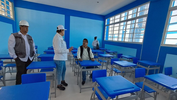 Regidoras supervisan obra
